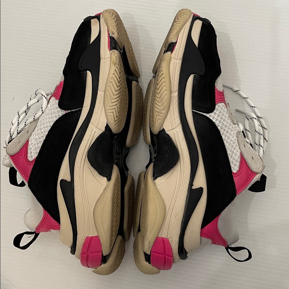 Balenciaga Pink, Black, and White Chunky Made In Italy Sneakers Women’s Size 38 - Picture 13 of 15